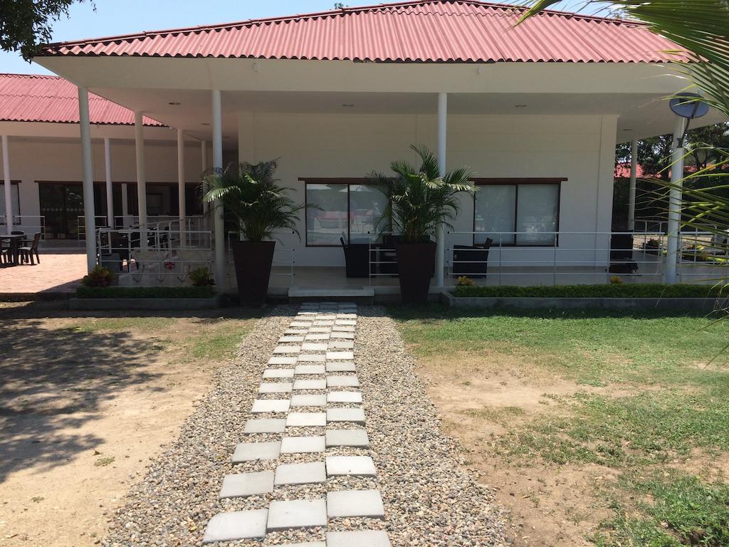 Arizona Ranch Hotel Girardot Exterior photo